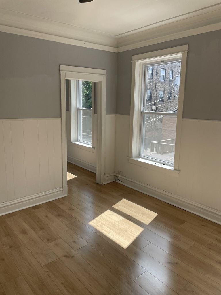 451 E 111th Street - Photo 13