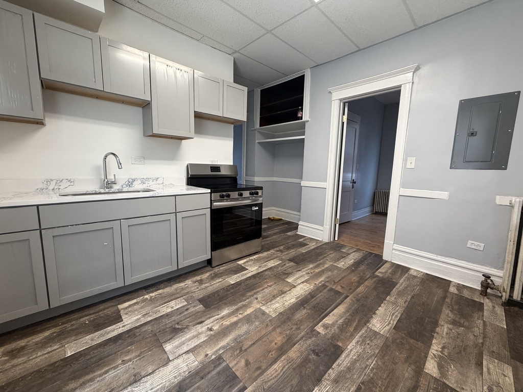 7817 S South Shore Drive - Photo 10