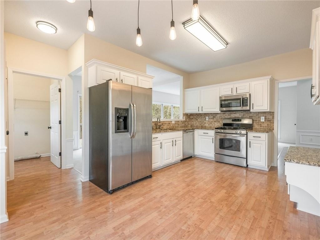 10100 Barston Court - Photo 7