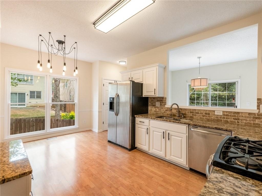 10100 Barston Court - Photo 8