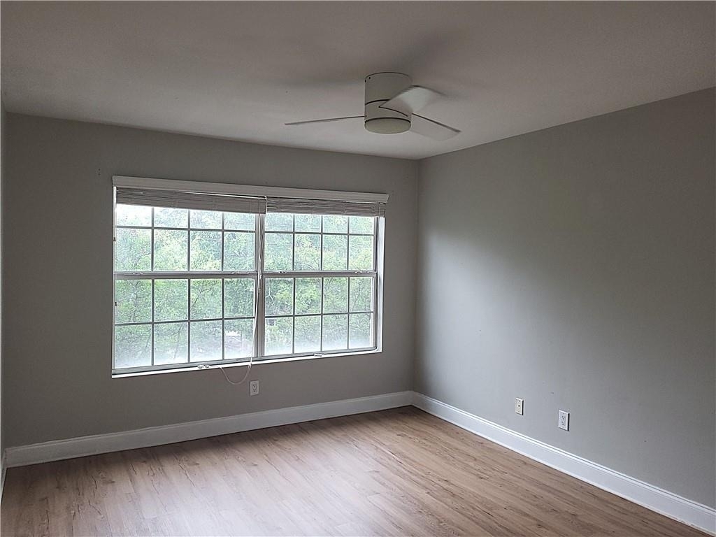 6980 Roswell Road - Photo 11