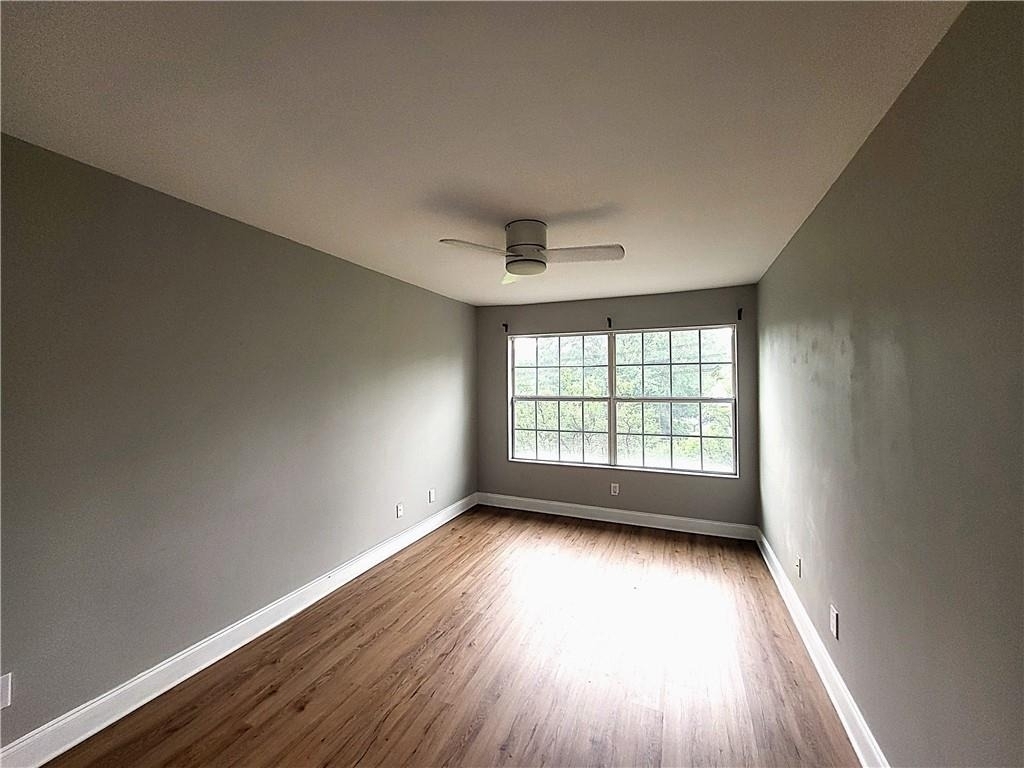 6980 Roswell Road - Photo 8