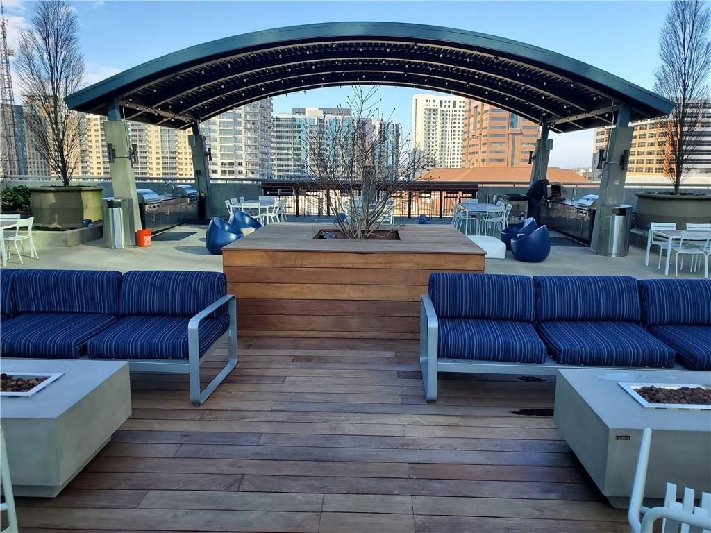 943 Peachtree Street Ne - Photo 3
