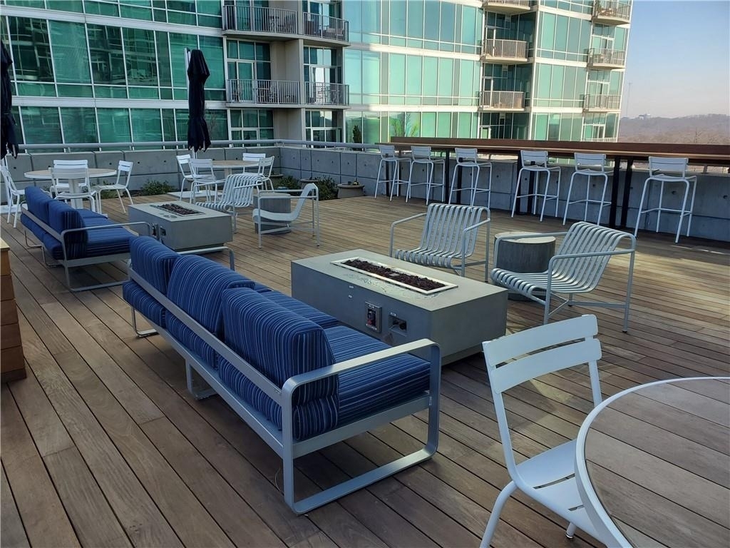 943 Peachtree Street Ne - Photo 2
