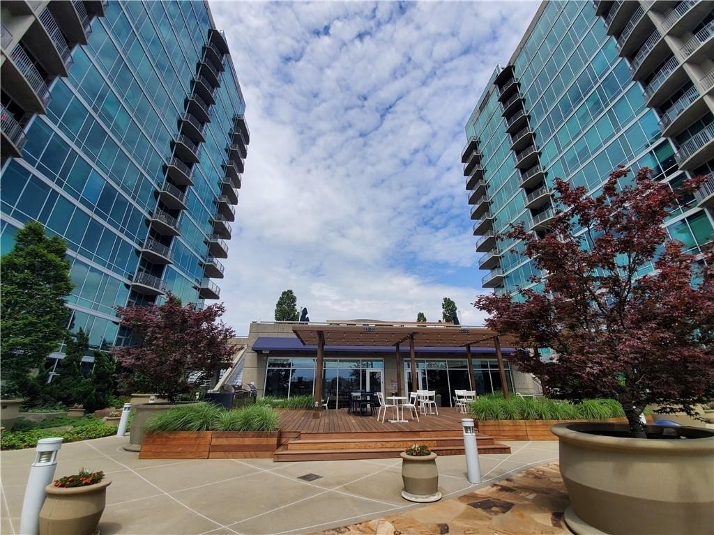 943 Peachtree Street Ne - Photo 20