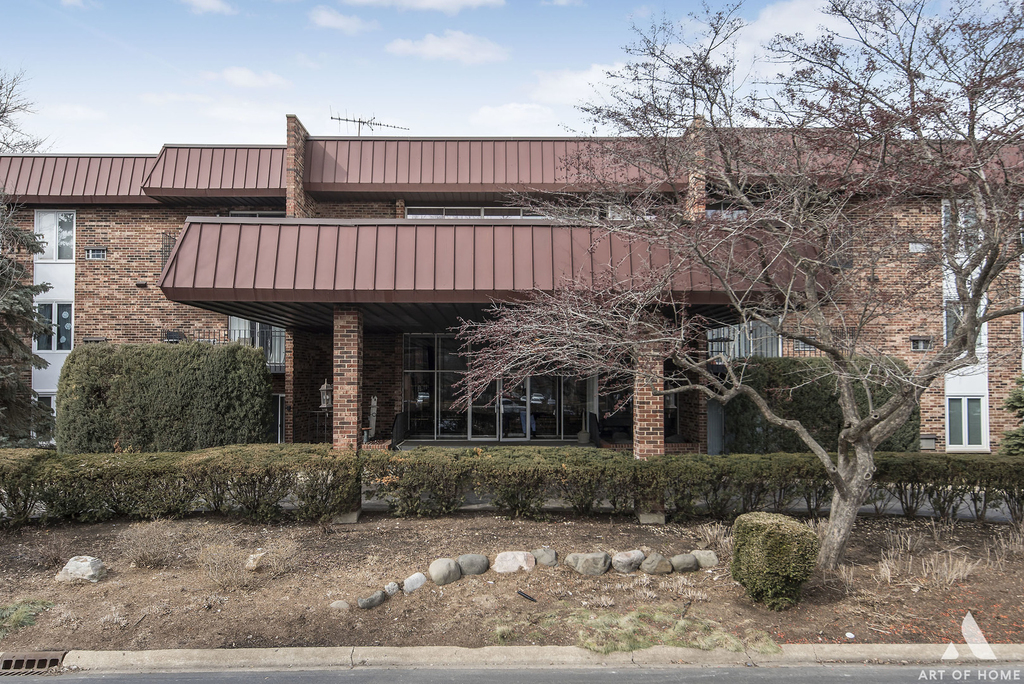 1049 W Ogden Avenue - Photo 0