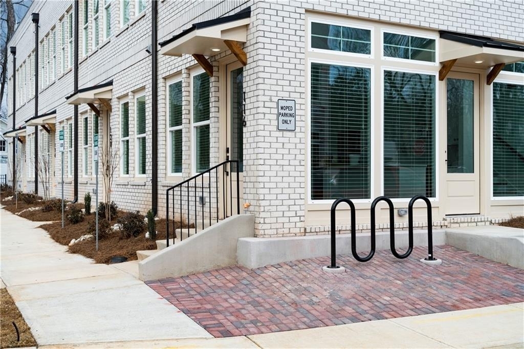 9040 Main Street - Photo 2