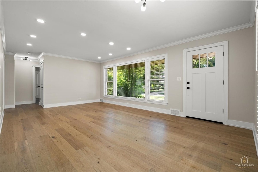 463 Longfellow Avenue - Photo 2