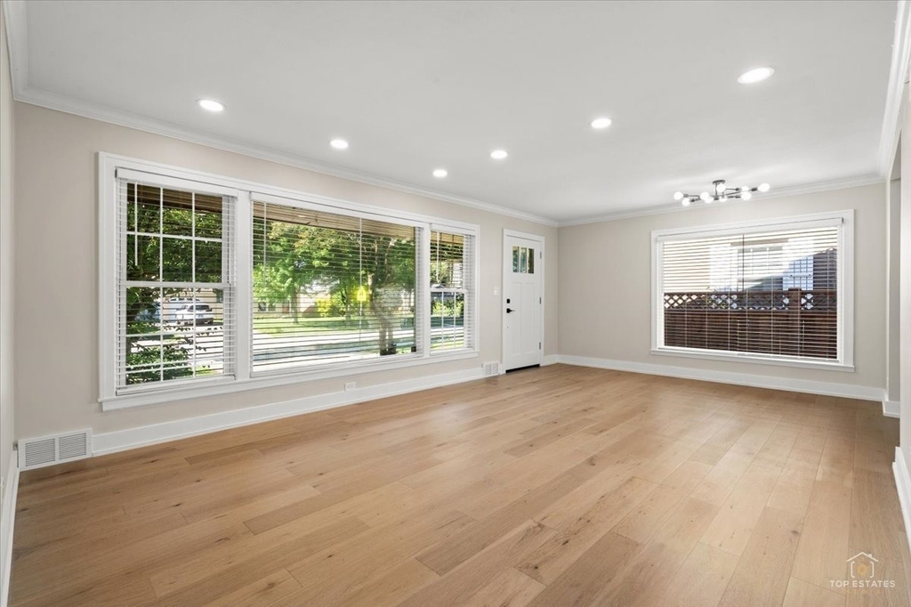 463 Longfellow Avenue - Photo 5
