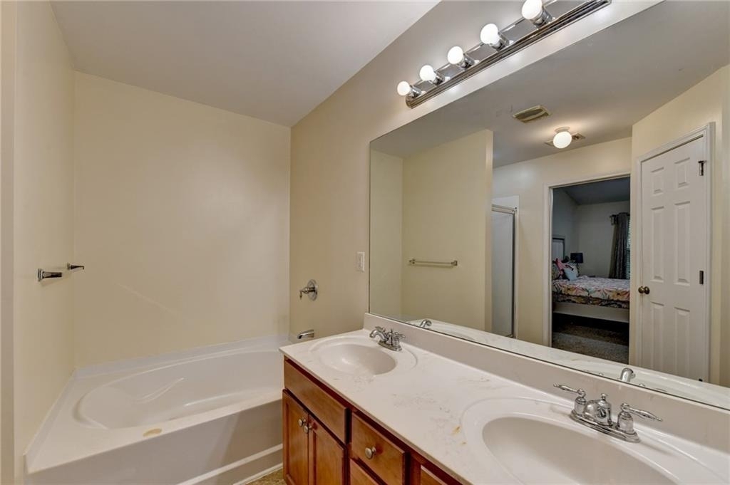 2602 Pierce Brennen Court - Photo 32