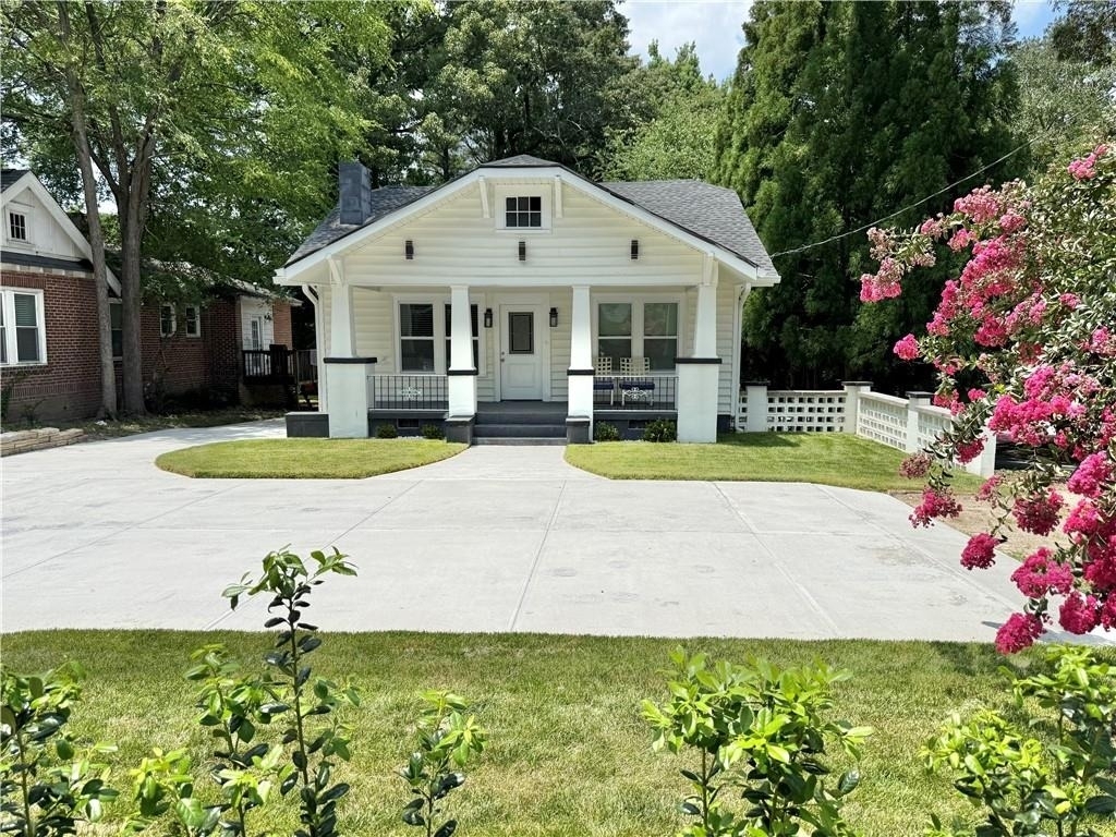 2194 Bolton Road Nw - Photo 1
