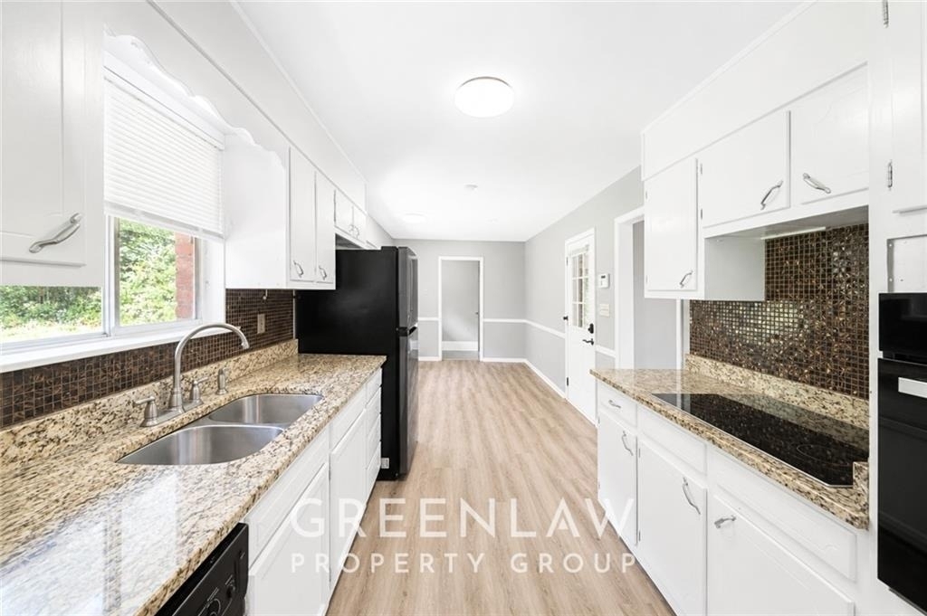 3605 Flat Shoals Road - Photo 11
