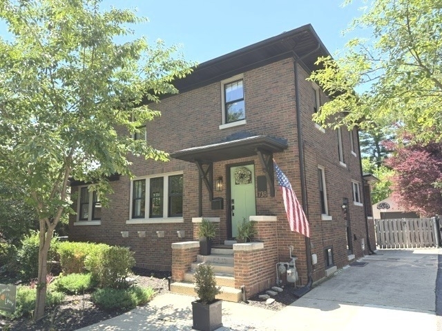 738 N Pine Avenue - Photo 0