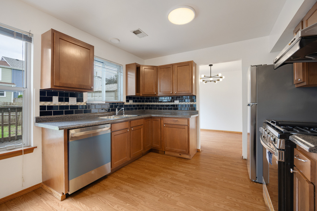 1127 Ashbrook Drive - Photo 8