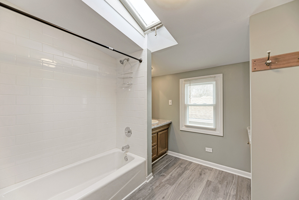 4915 Edward Avenue - Photo 14