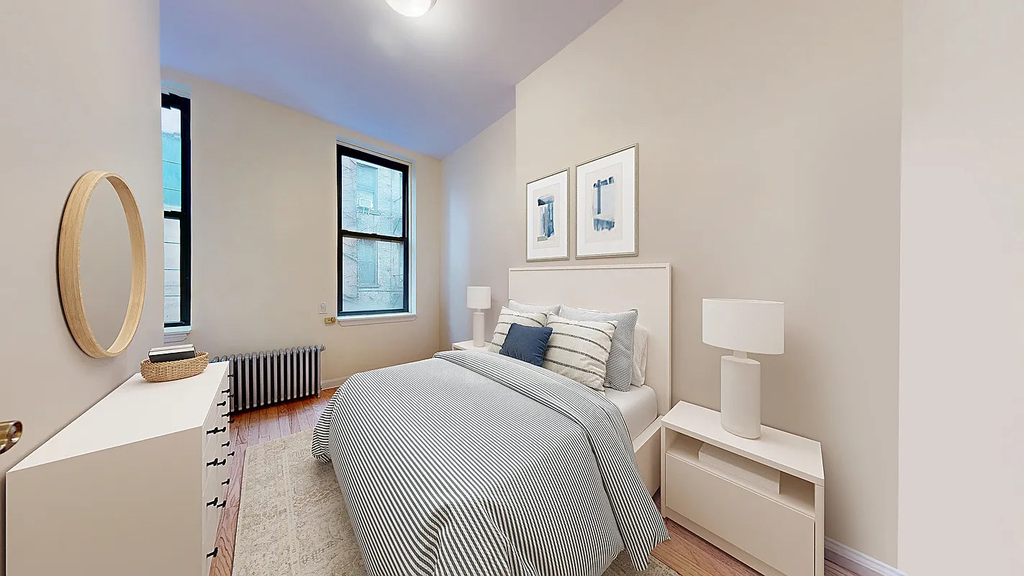  East 7th Street - Photo 2