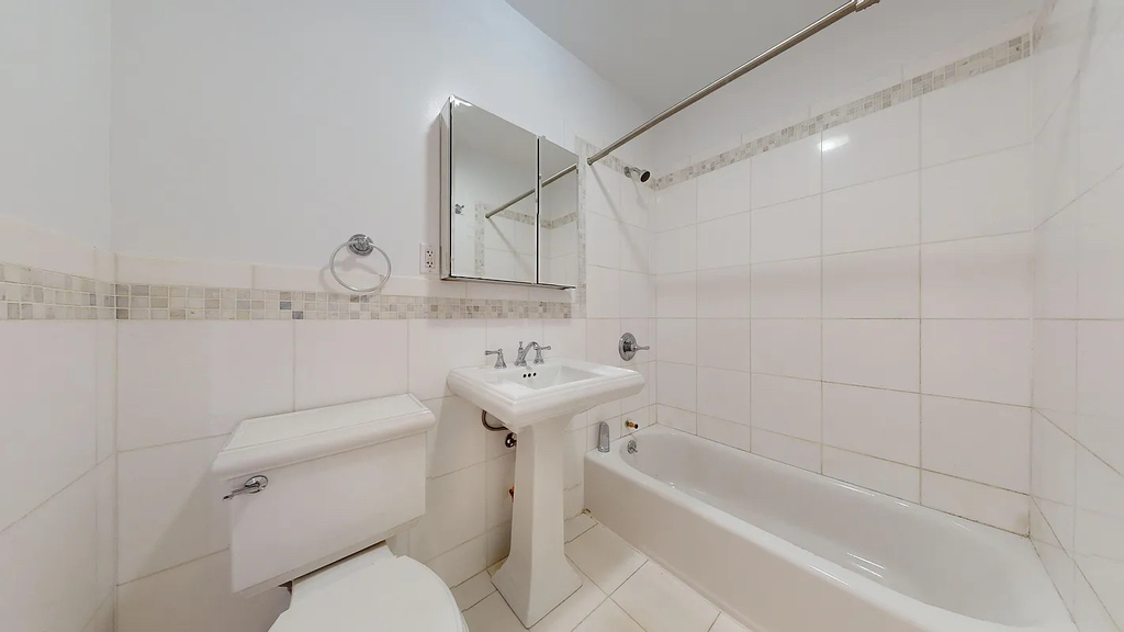  East 7th Street - Photo 14