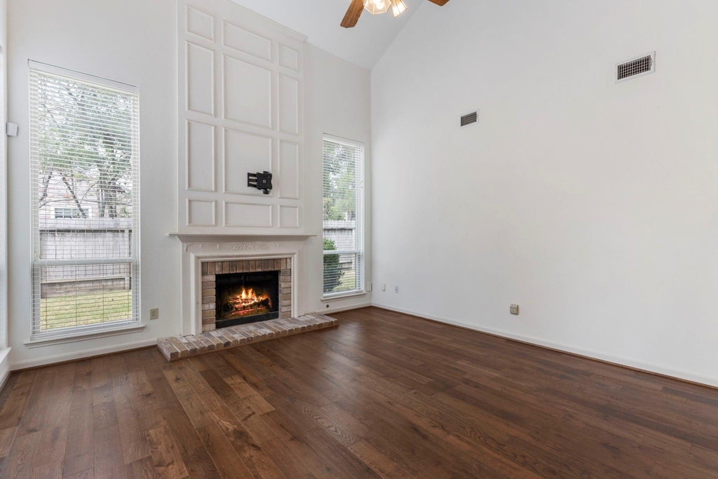 59 Fire Flicker Place - Photo 11
