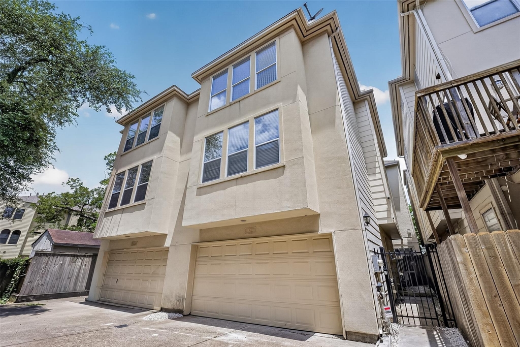 1513 Roy Street - Photo 2