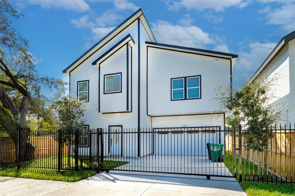 4114 Ward Street - Photo 3