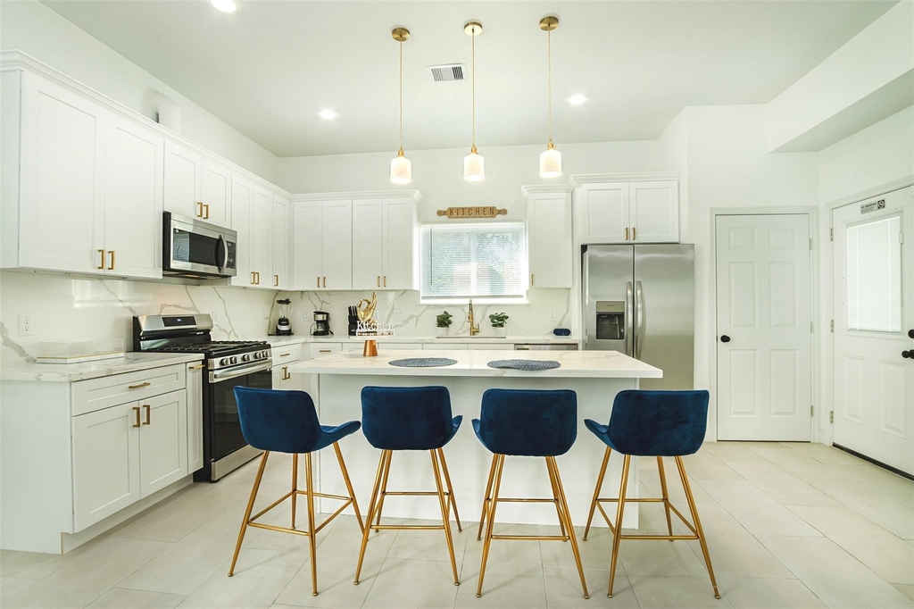 4114 Ward Street - Photo 1