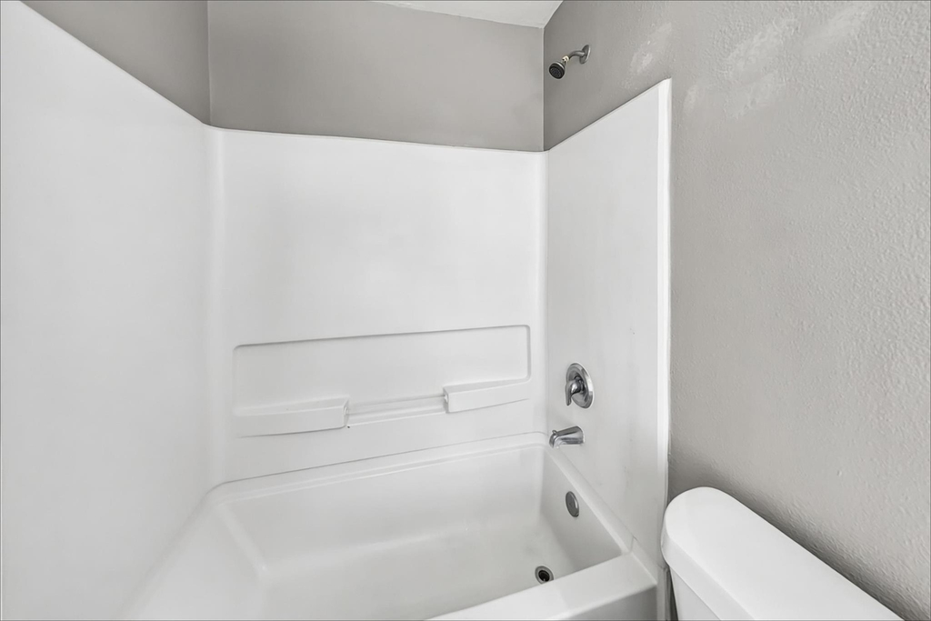 833 Lightningbug Lane - Photo 10