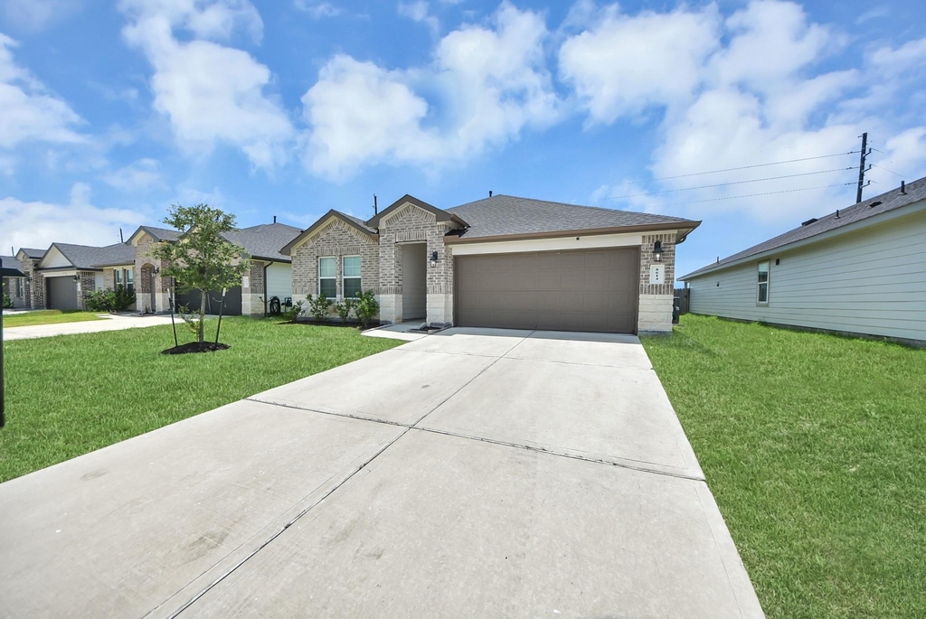 8614 Shumard Oak Drive - Photo 2