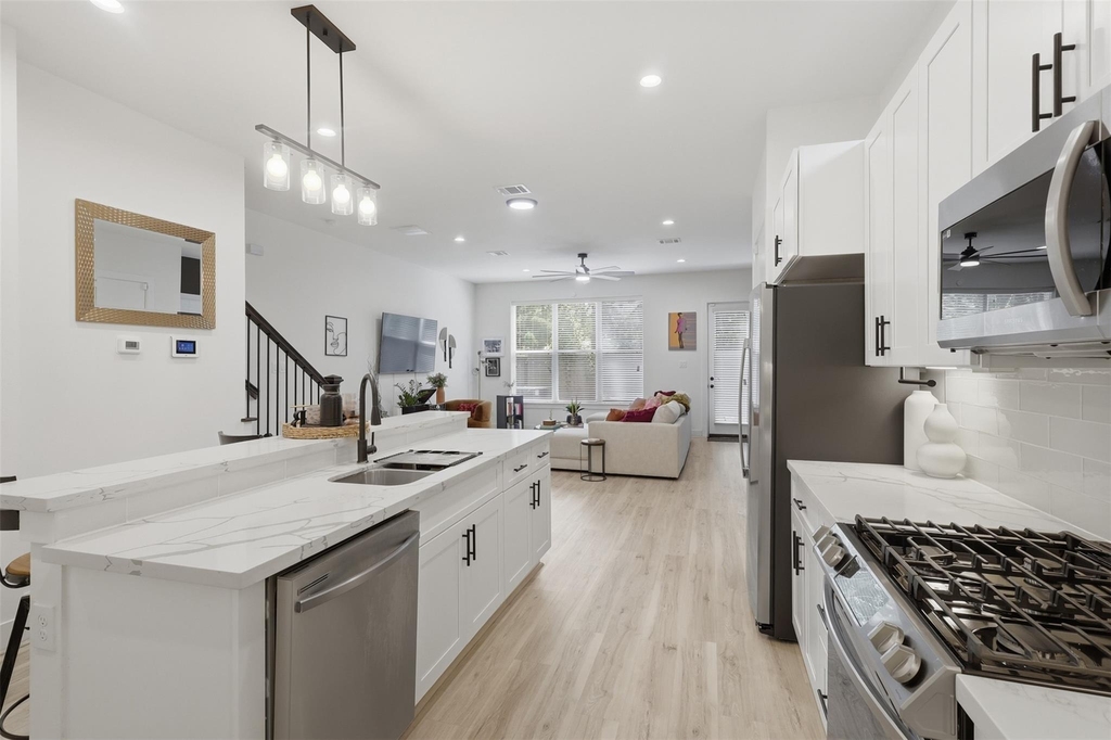 6833 Paris Street - Photo 5