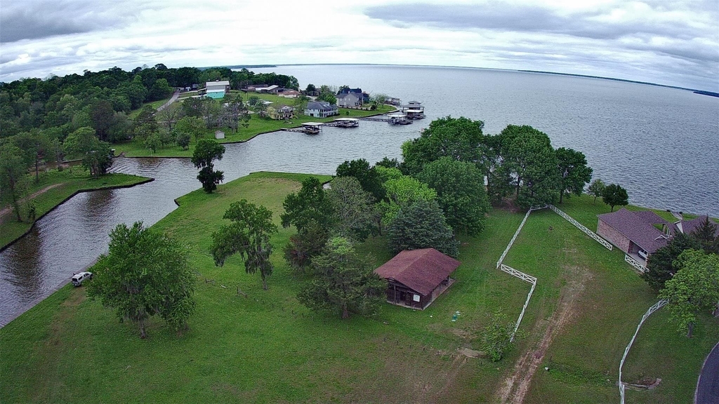 401 Paradise Drive - Photo 32