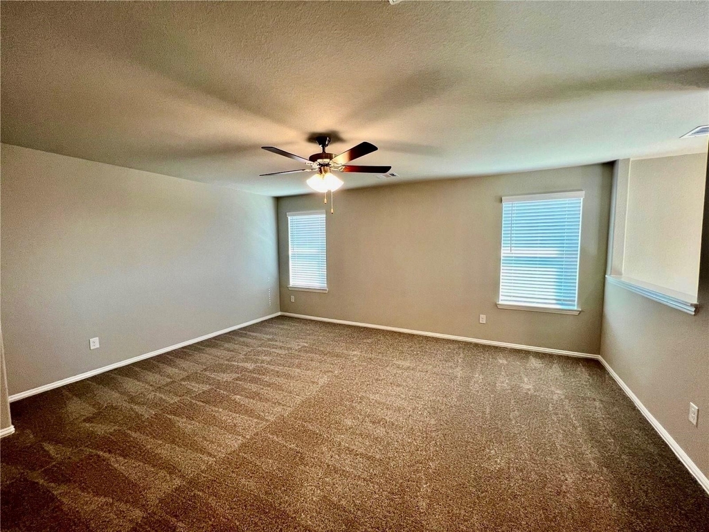 31418 Horseshoe Meadow Bend - Photo 22