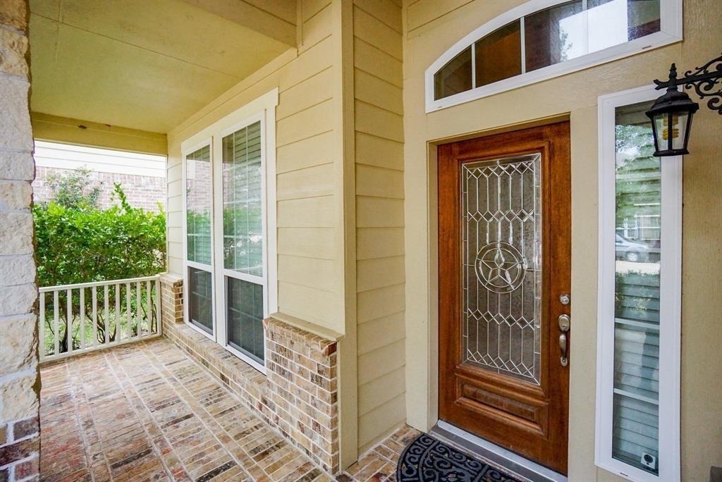 3211 London Lane - Photo 1