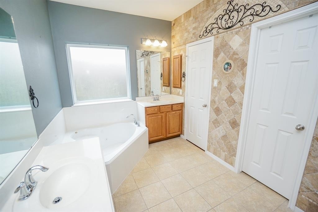 3211 London Lane - Photo 12