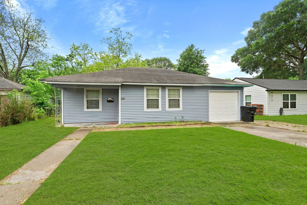 4926 Hull Street - Photo 0