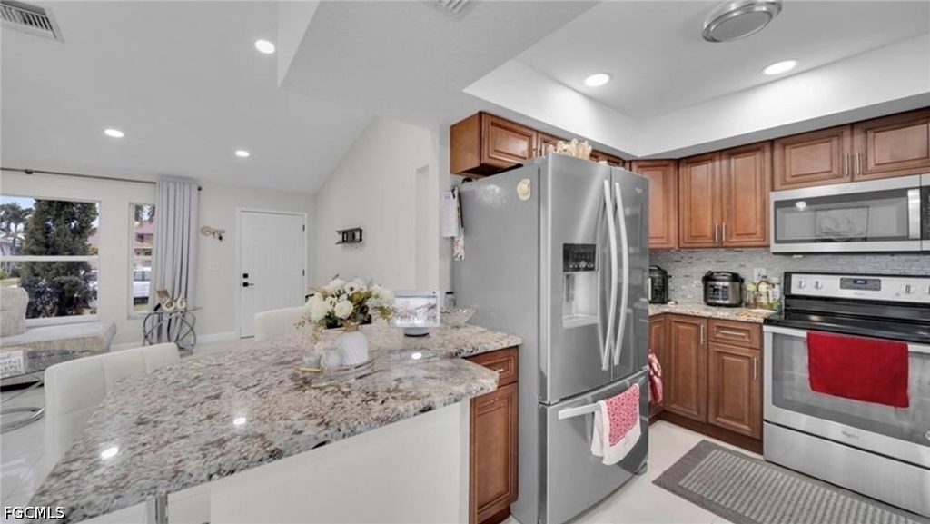 221 Ne 23rd Avenue - Photo 10