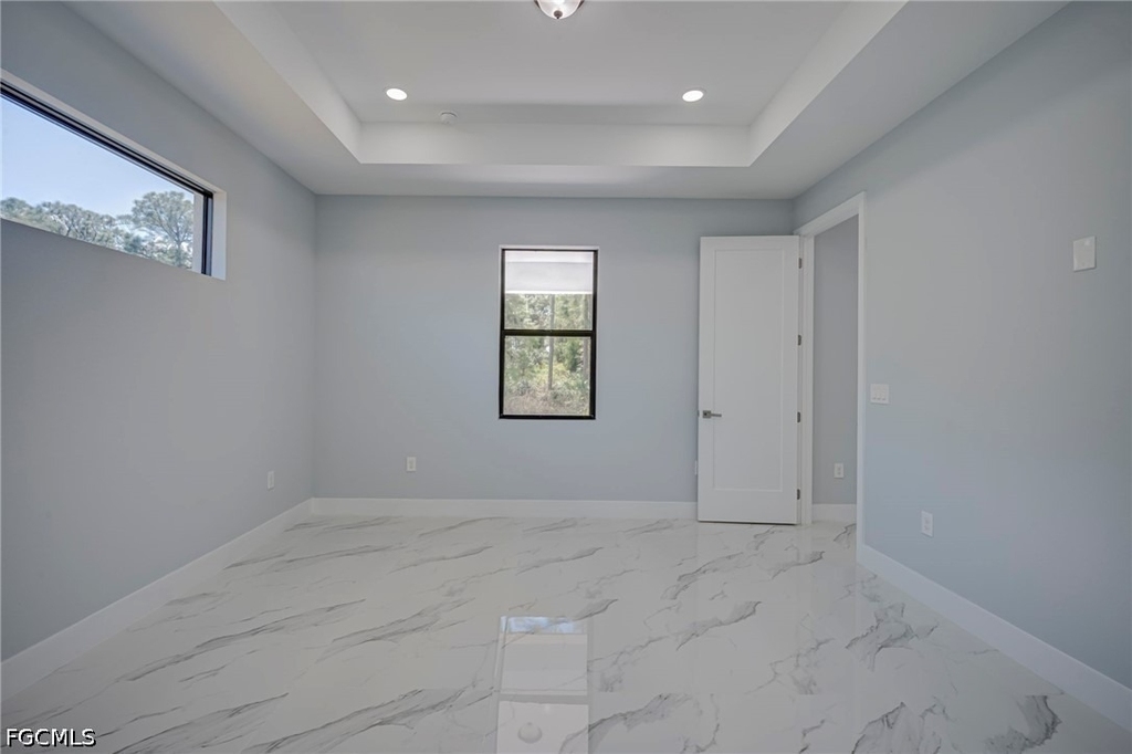 872 Spaulding Street E - Photo 19