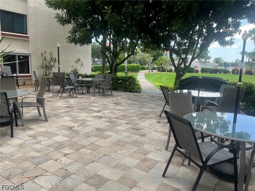 7430 Lake Breeze Drive - Photo 20