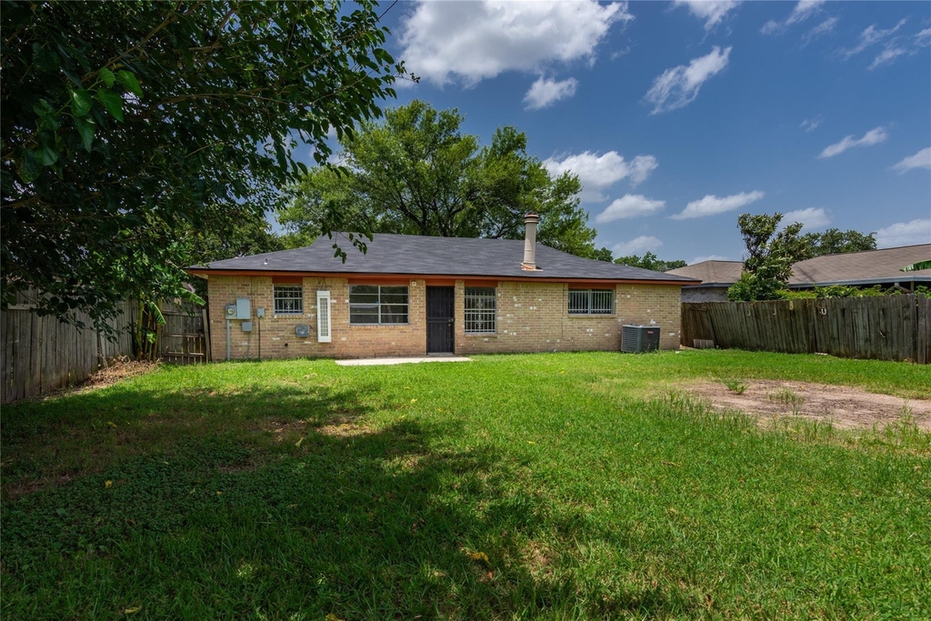 11710 Old Telegraph Road - Photo 22