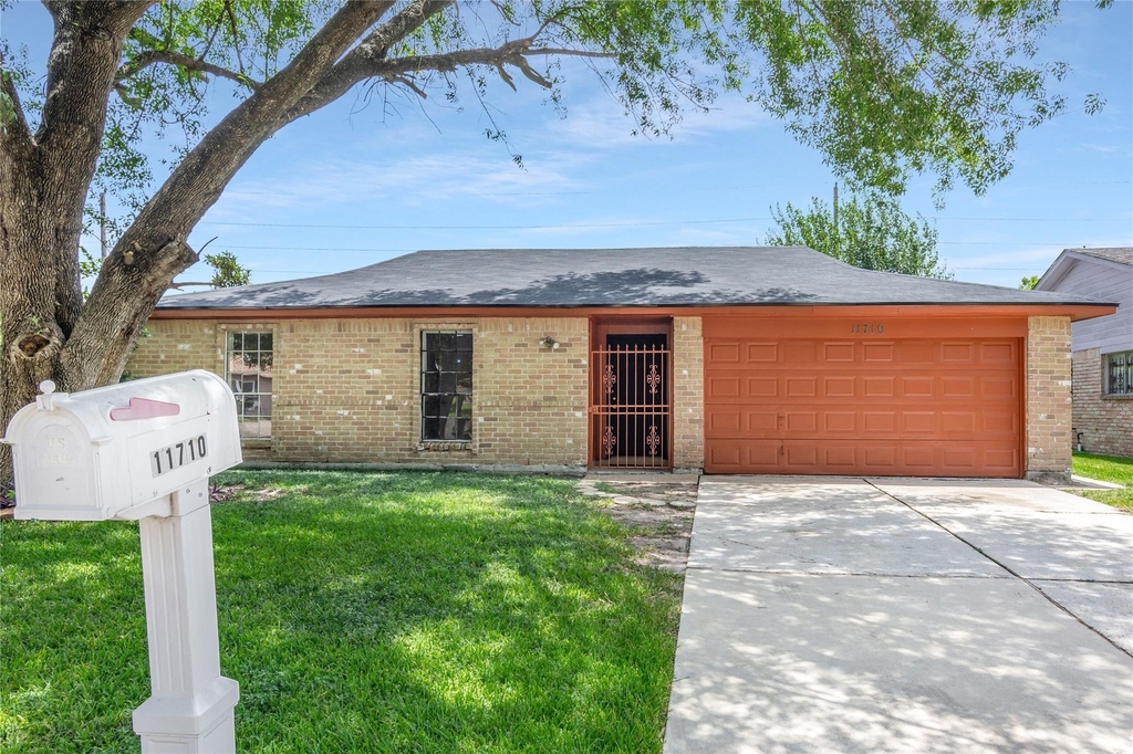 11710 Old Telegraph Road - Photo 2