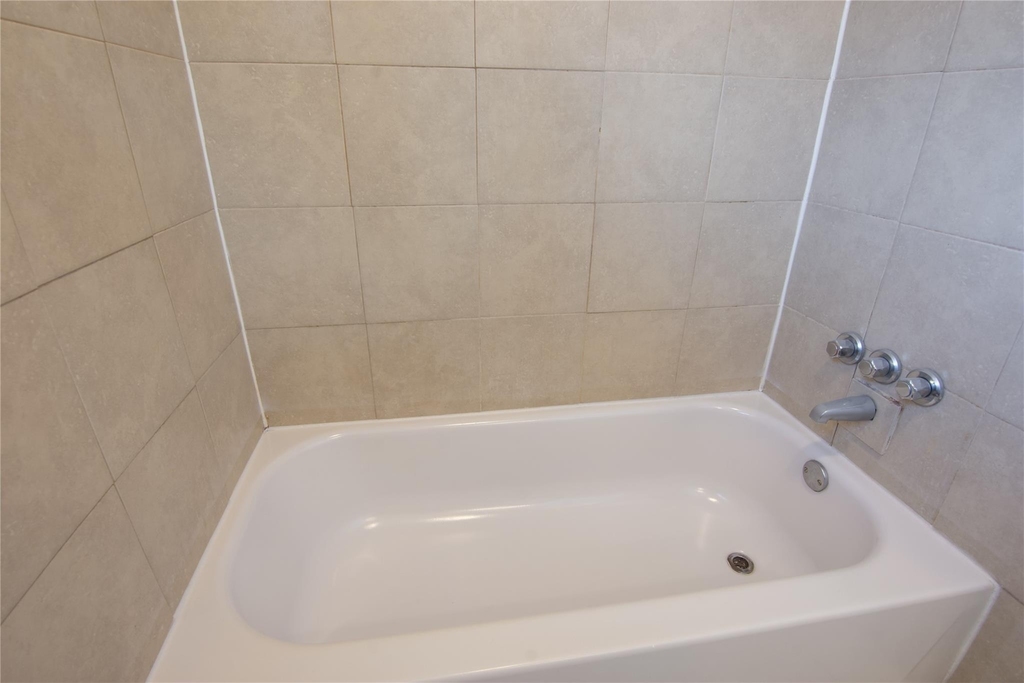 11710 Old Telegraph Road - Photo 20