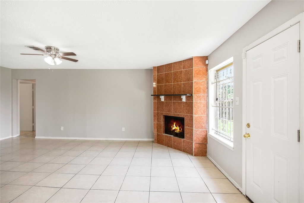 11710 Old Telegraph Road - Photo 6