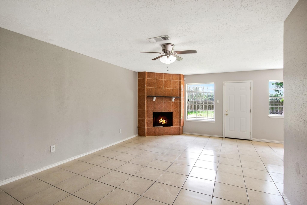 11710 Old Telegraph Road - Photo 4
