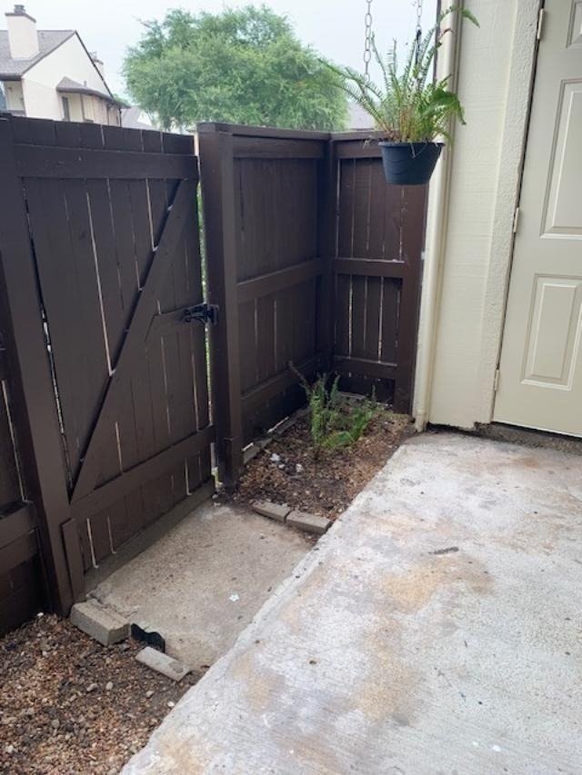 1500 Bay Area Boulevard - Photo 16