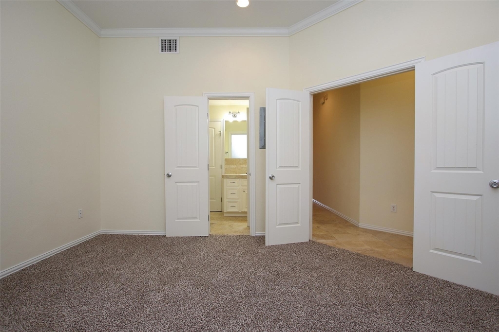 2701 Helena Street - Photo 7