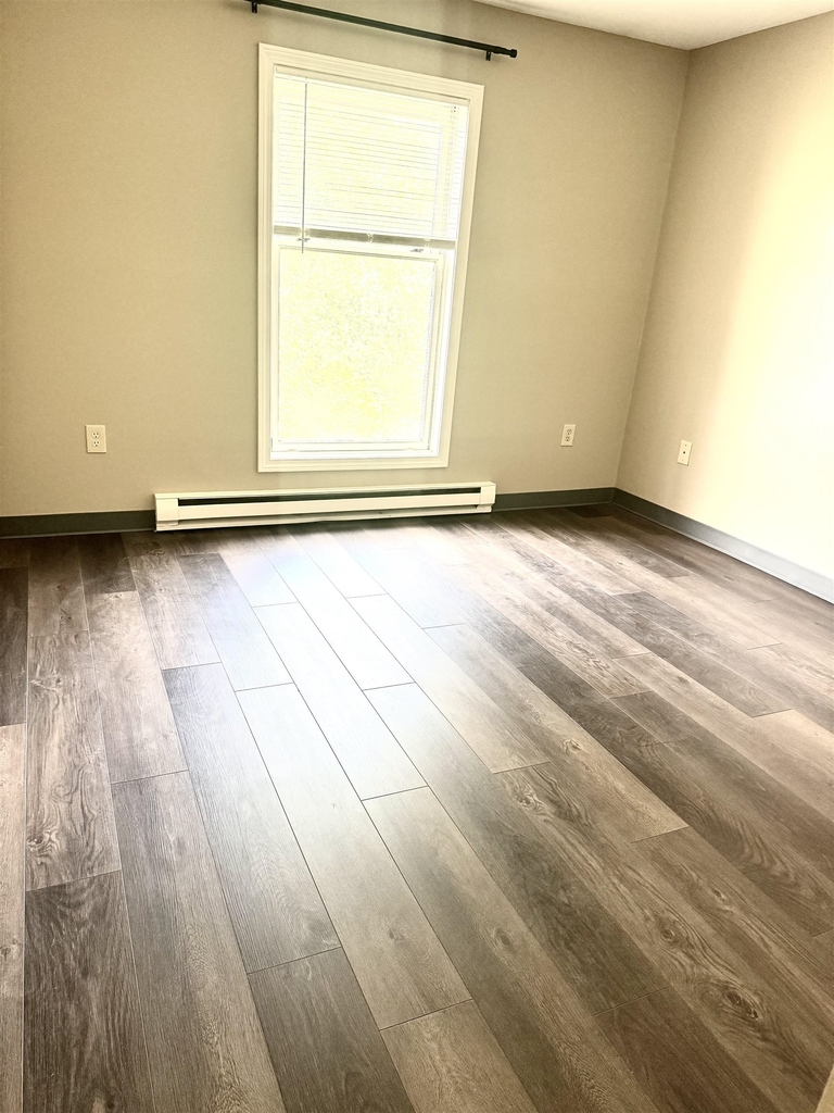 130 Eastern - Photo 18