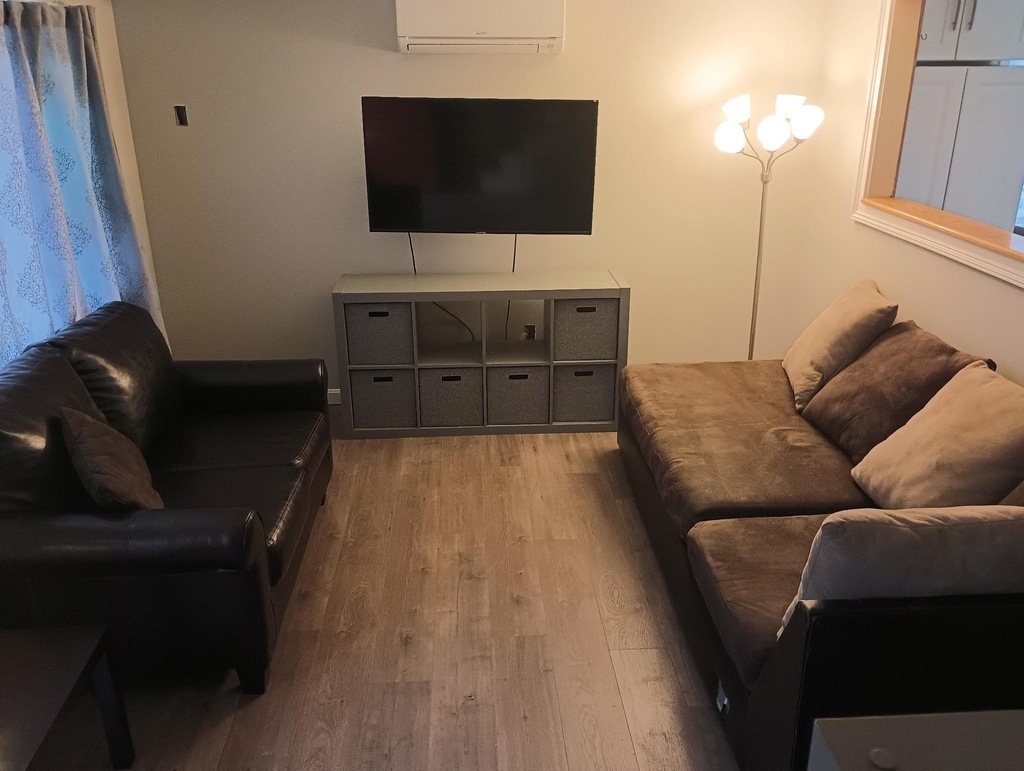 46 Townhouse - Photo 3