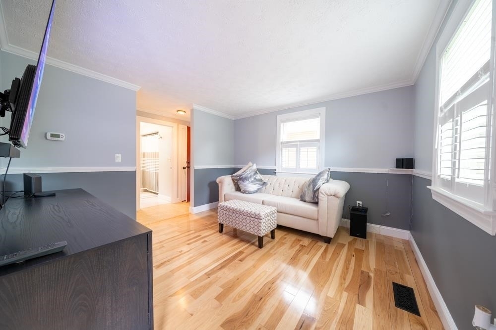 246 Winding Pond - Photo 4