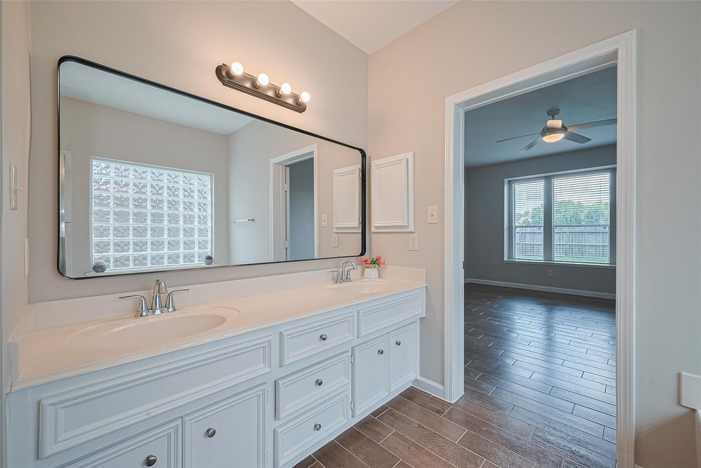 20834 Avery Cove Lane - Photo 29