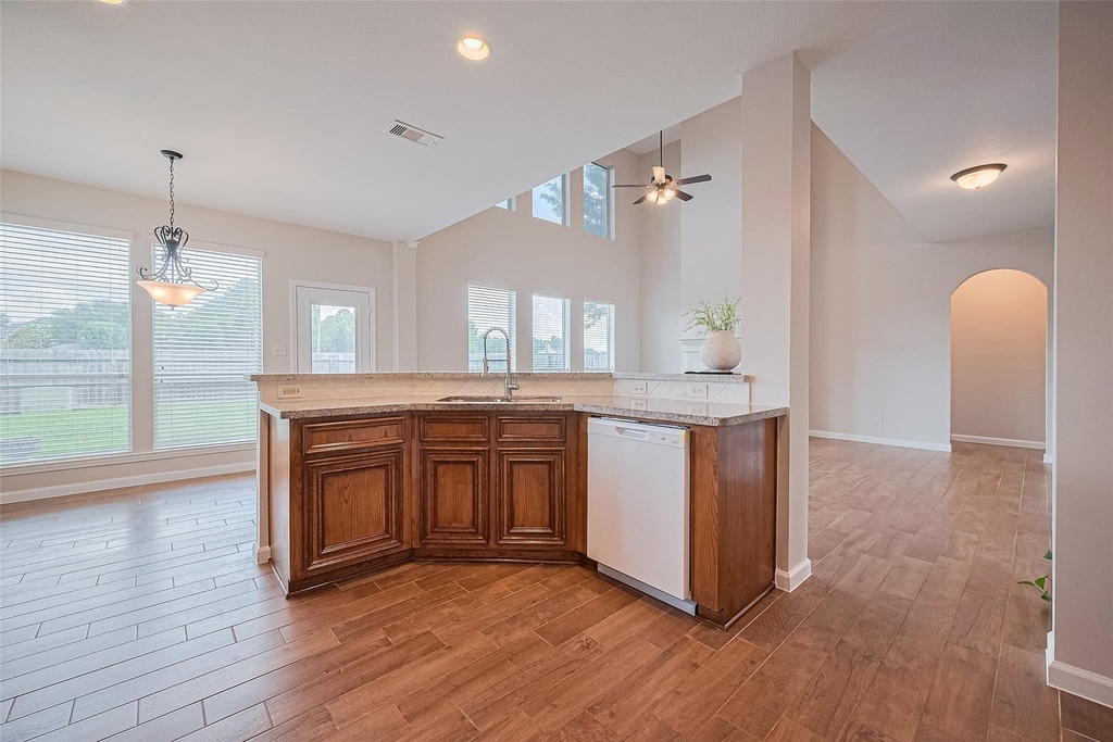 20834 Avery Cove Lane - Photo 13