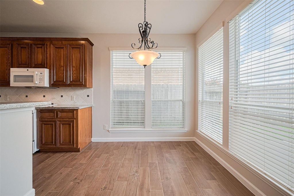 20834 Avery Cove Lane - Photo 18
