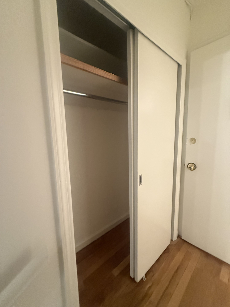 191 East 76th Street - Photo 9